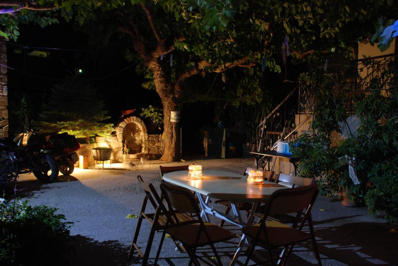 Appartamento "The Stone" Agios Vlasios  Esterno foto